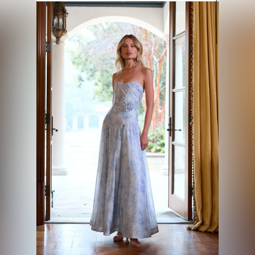 V. Chapman| The Rosamund Dress in Blue Tapestry Rose